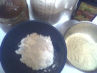 Ingrédients pour la recette : Crème aux amandes et au miel