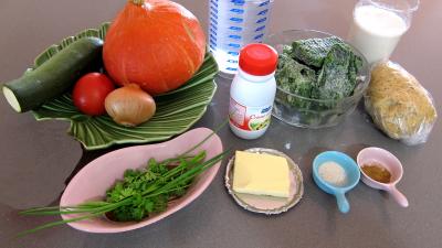 Ingrédients pour la recette : Velouté de doigts de croque-morts pour halloween
