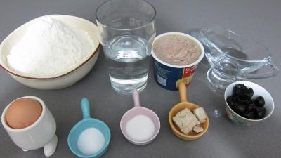 Ingrédients pour la recette : Pain brioché aux rillettes