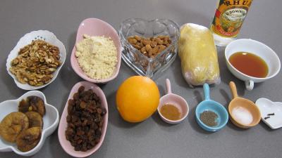 Ingrédients pour la recette : Roulés de fruits secs façon sicilienne