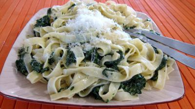 Image : recette Epinards à la crème fondante et tagliatelles