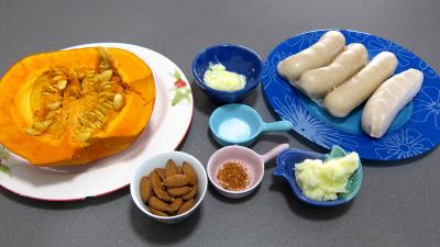 Ingrédients pour la recette : Paillassons de potiron au boudin blanc
