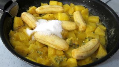 Tatin à l'ananas, fruit de la passion et bananes - 3.3