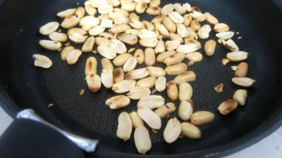 Torsades gratinées à la béchamel et aux cacahuètes - 1.2