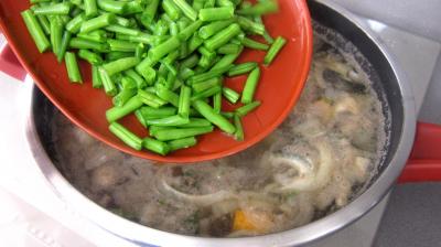 Autruche en bouillon - 6.3