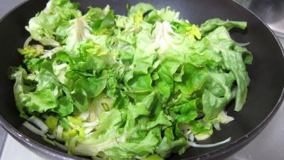 Cacahuètes grillées et ses restes de légumes - 4.2