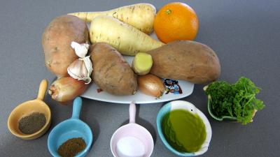 Ingrédients pour la recette : Panais et patates douces aux épices 