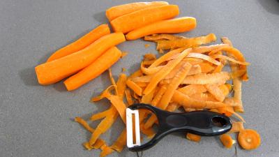 Allumettes de carottes et topinambours en salade - 1.4