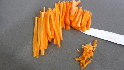 Allumettes de carottes et topinambours en salade - 2.2