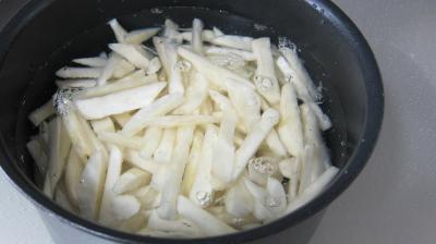 Allumettes de carottes et topinambours en salade - 4.3