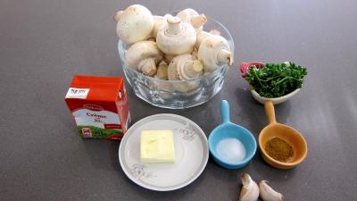 Ingrédients pour la recette : Sauce aux champignons