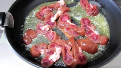 Compotée d'oignons et d'épinards et son rognon de veau - 7.3