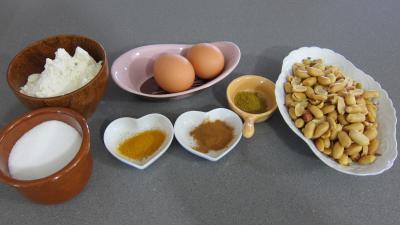 Ingrédients pour la recette : Biscotti aux cacahuètes