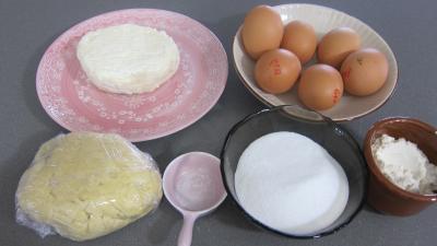 Ingrédients pour la recette : Tourteau fromager