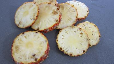 Ananas à la plancha et sa sauce aux fraises - 4.4