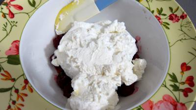 Tarte au fromage nature avec fraises et framboises - 1.3