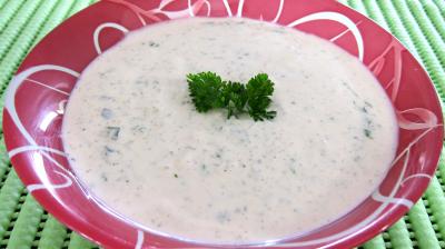 sauce froide à base de fromages : Ramequin de sauce au yaourt