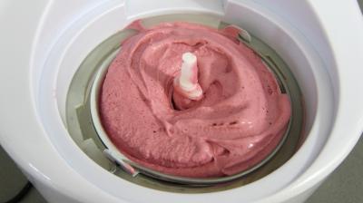 Glace ou crème glacée au cassis - 6.4
