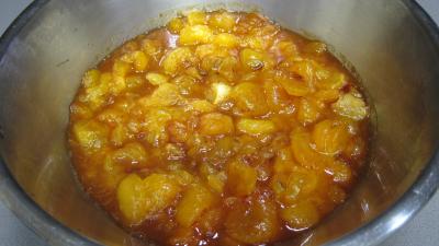 Compote de prunes blanches aux noisettes - 1.2