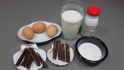 Ingrédients pour la recette : Crème anglaise aux carambars