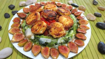 tomate : Assiette de crottins de chèvre en salade