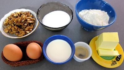 Ingrédients pour la recette : Moelleux aux noix