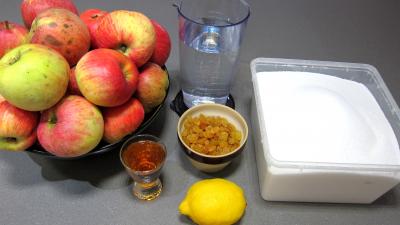 Ingrédients pour la recette : Compote de pommes aux raisins secs
