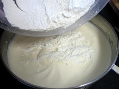 Gâteau aux poires et sa crème au Grand Marnier - 8.2