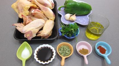Ingrédients pour la recette : Sauce mojo verde et son poulet grillé à ma façon