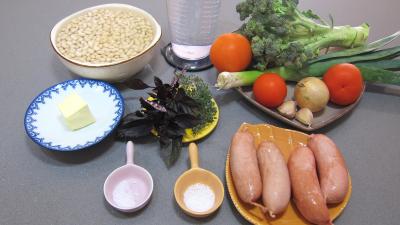Ingrédients pour la recette : Haricots blancs aux tomates