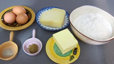 Ingrédients pour la recette : Boules de fromage à la hollandaise