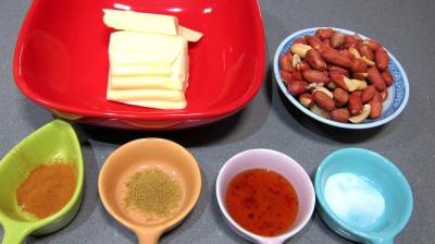 Ingrédients pour la recette : Beurre aux cacahuètes