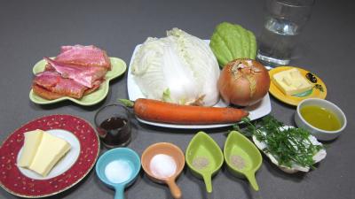 Ingrédients pour la recette : Rougets au chou chinois et chayottes