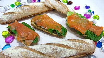 aubergine : Tartines de truite fumée