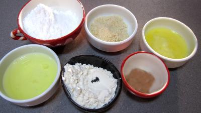 Ingrédients pour la recette : Cuillères aux cacahuètes