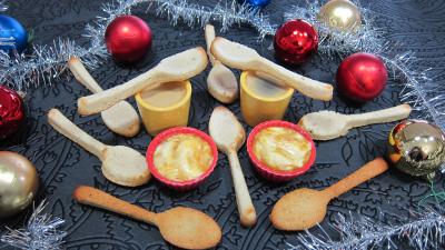 Image : Cuillères aux cacahuètes et son café gourmand