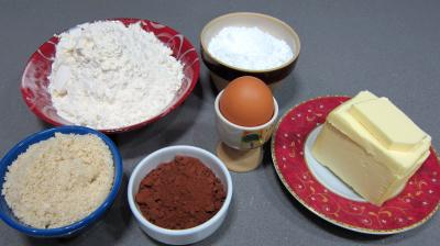 Ingrédients pour la recette : Sablés au cacao