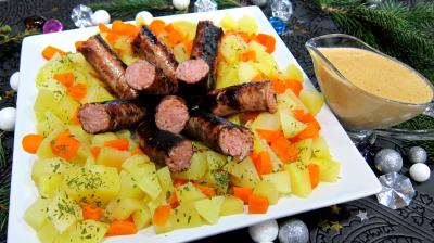 Image : Assiette de saucisses moutarde