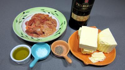 Ingrédients pour la recette : Mousse de foies de volaille au Marsala