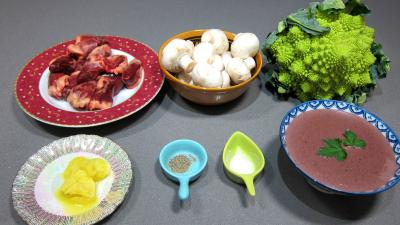 Ingrédients pour la recette : Coeurs de canard, légumes et sauce béchamel au vin rouge