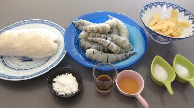 Ingrédients pour la recette : Dim sum aux gambas à la farine de froment