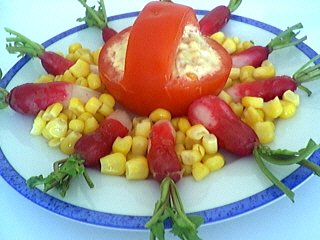thon rouge : Assiette de tomates à l'avocat et au thon