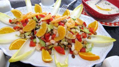 Entrées & salades : Plat d'endives et orange, mandarine en salade