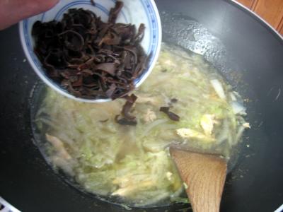 Soupe de poulet aux champignons à la chinoise - 8.1