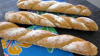 miel : Pain tordu à la farine d'orge