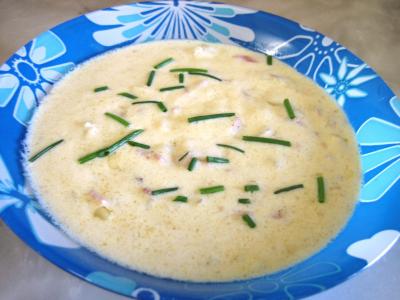 sauce chaude à base de vins et alcools : Bol de sauce au martini blanc