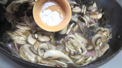 Oeufs au vin rouge et champignons - 7.1