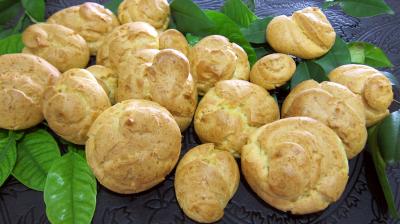 farine type 65 : Choux ou gougères de différentes formes et grosseurs