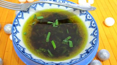 sauce pour crudités : Ramequin de vinaigrette aigre-douce
