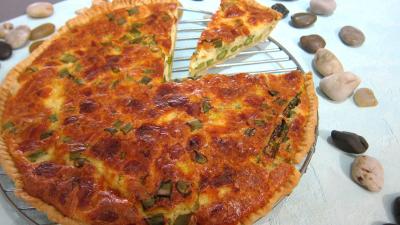 asperge : Assiette de quiche aux asperges